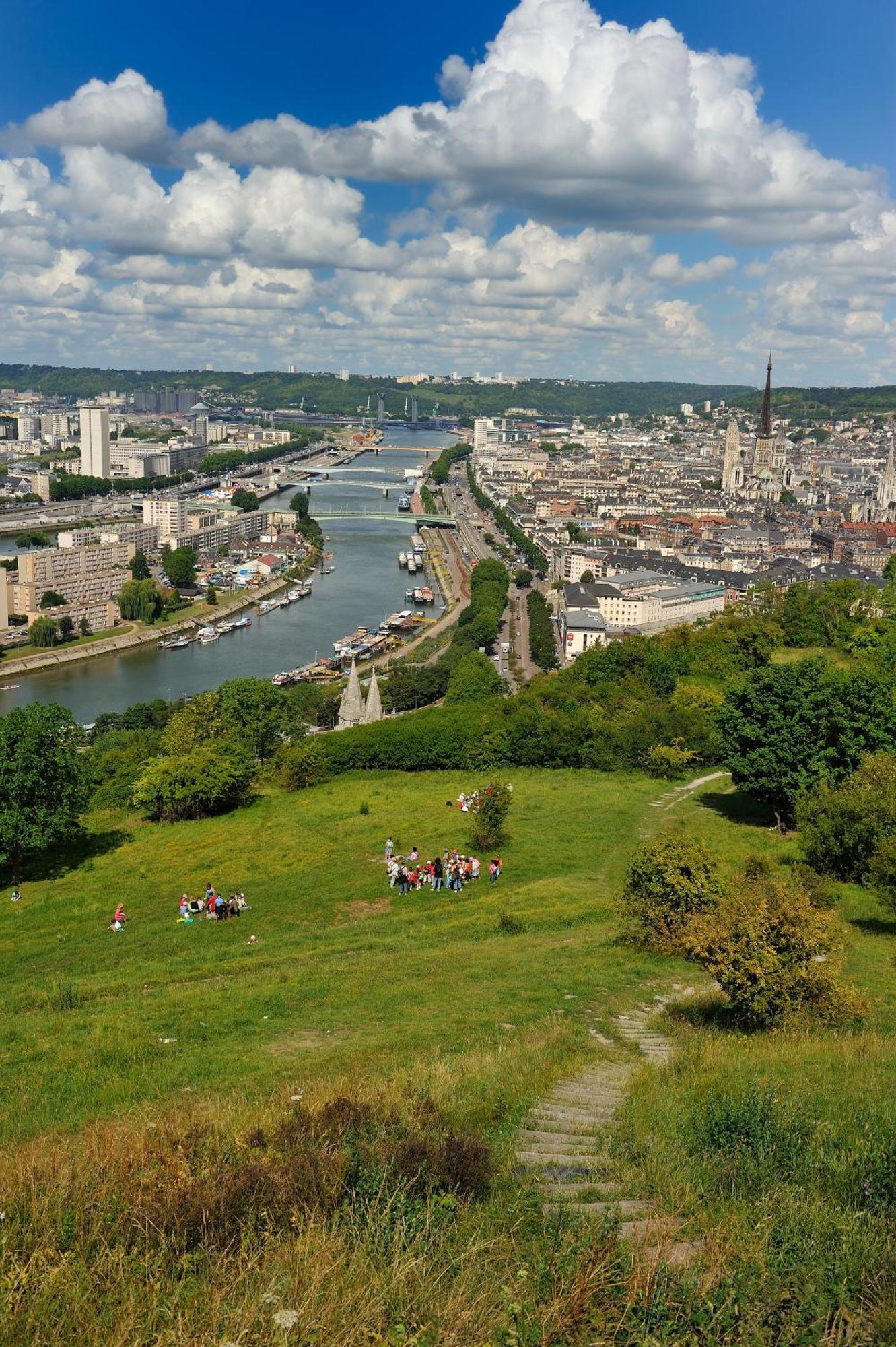 Auberge De Jeunesse Hi Rouen Bagian luar foto